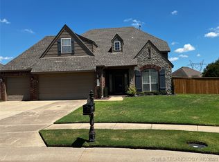 8513 S Fir Ave, Broken Arrow, OK 74011