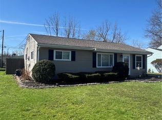 537 Willow Park Rd, Elyria, OH 44035