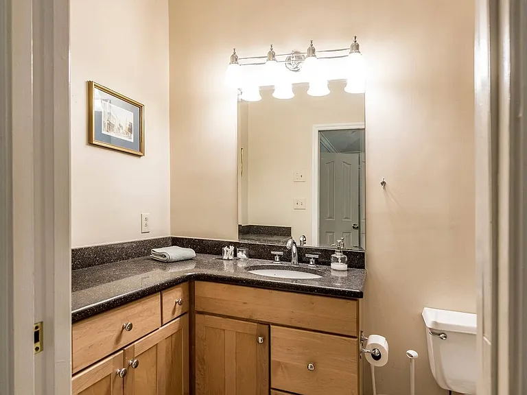 810 Mill Creek Ln — Photo 7