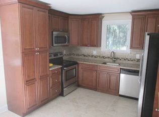 418 Parker Ave, Moorestown, NJ 08057