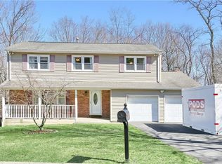 19 Valley Dr, Thiells, NY 10984