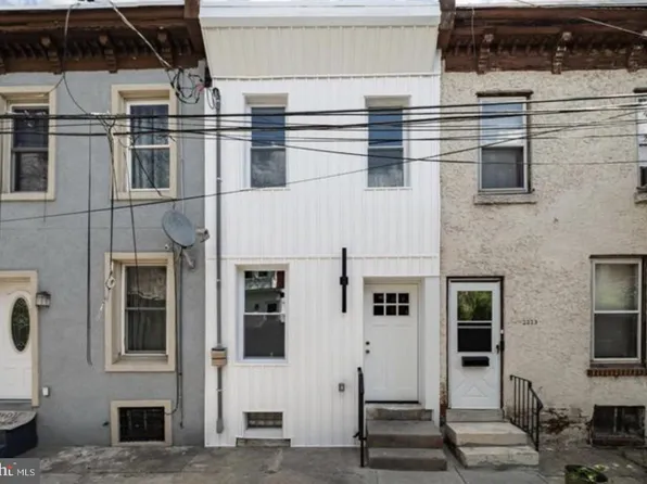 2215 N Mutter St, Philadelphia, PA 19133