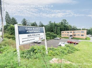 283 Moon Clinton Rd APT 01A, Moon Township, PA 15108