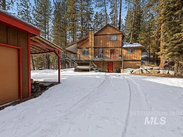 2 Snowflake Dr, Garden Valley, ID 83622