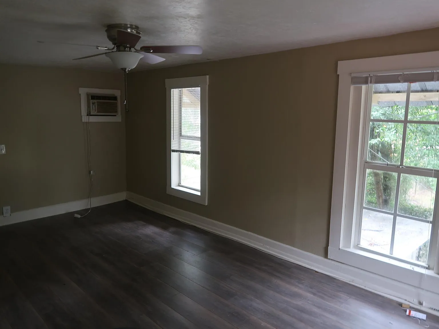1 bed, 850 sqft, $1,375 — Photo 4