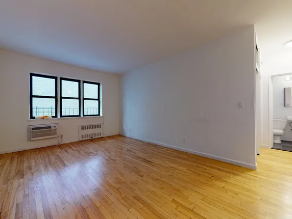 354 East 83rd Street image 1 of 8