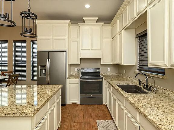 4th image of 2114 Seagull Ln