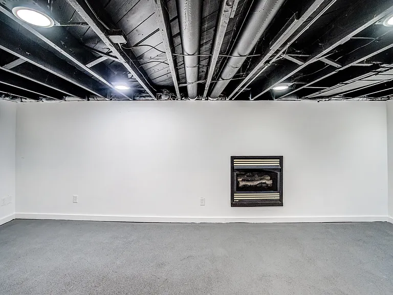 217 Grand Blvd — Photo 29