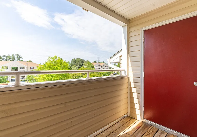 Foxridge Apartments — Photo 17