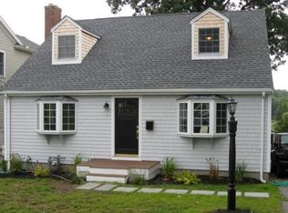 2 Chestnut Pl, Hingham, MA 02043