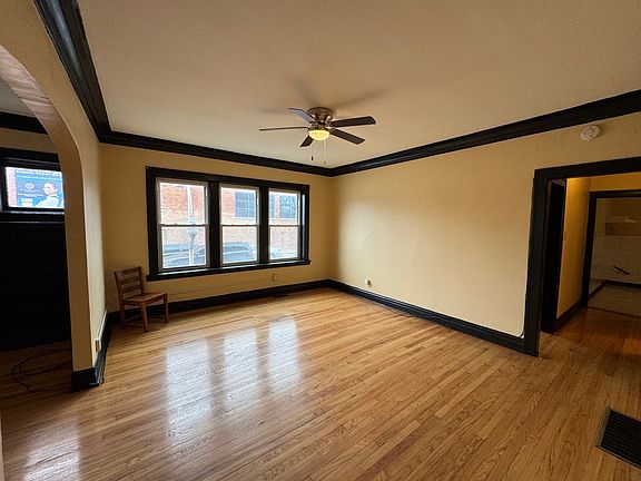5th image of 1-1758 W Garfield Blvd