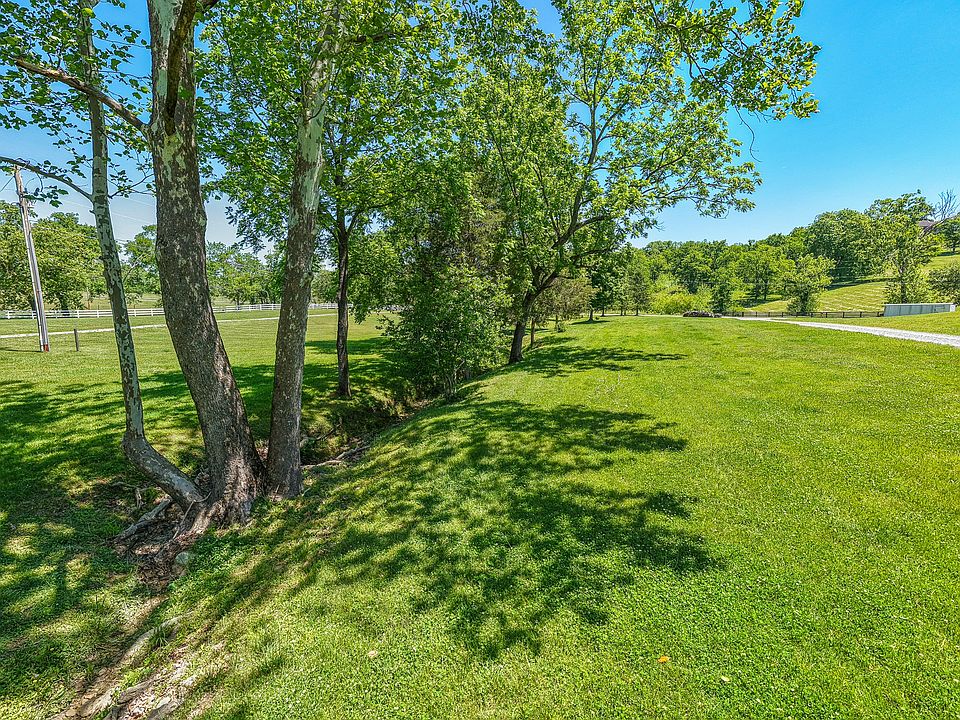 85th image of 157 Giles Ln