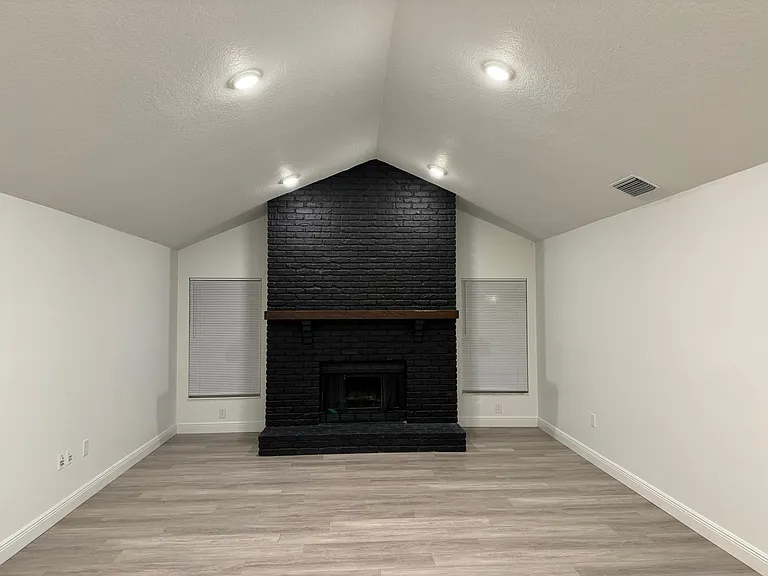 6553 Hidden Beach Cir — Photo 5