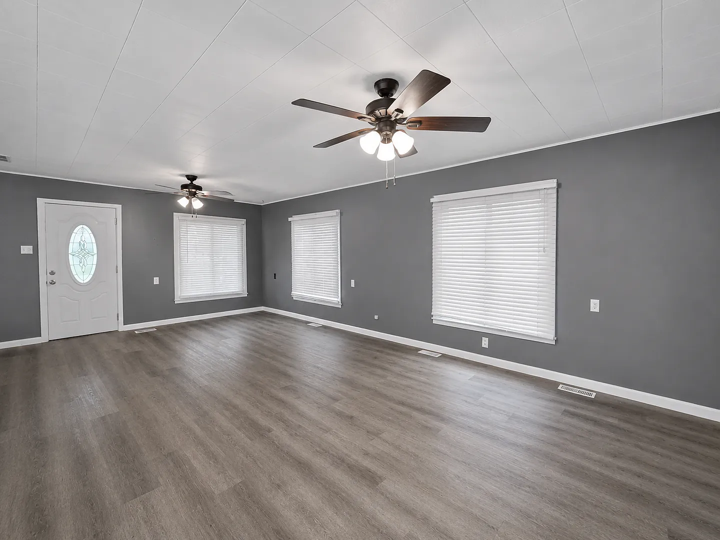 Charming 2-Bedroom, 1-Bath Home for Rent! — Photo 4