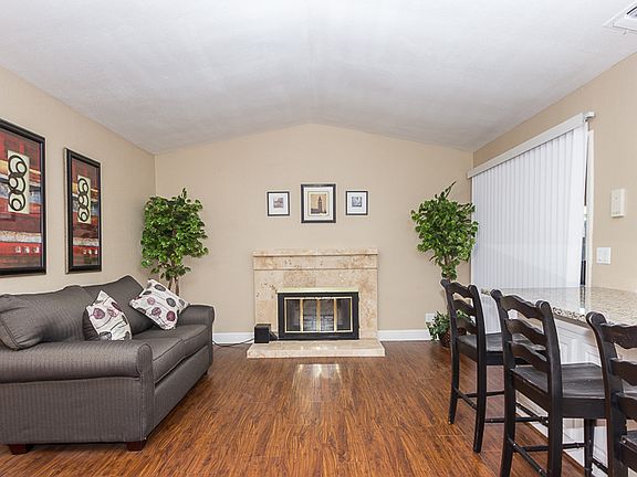 3rd image of 3241 Oriole Way