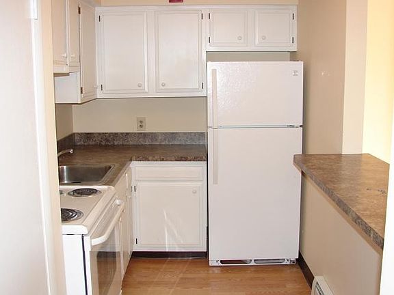 2nd image of 95 Larch St