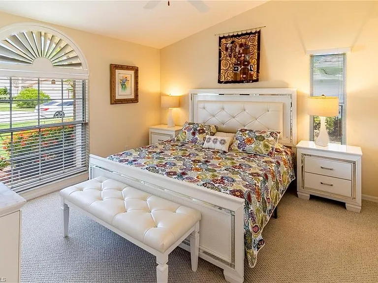 458 Countryside Dr — Photo 25