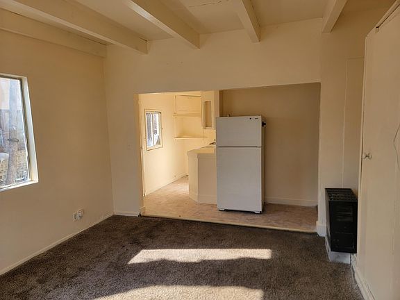 3rd image of 149 S 800 E #5
