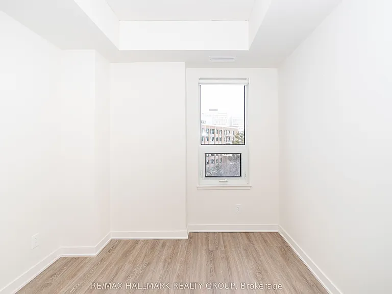 353 Gardner St #401 — Photo 3