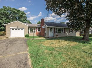 31 Nancy Dr, Danbury, CT 06811