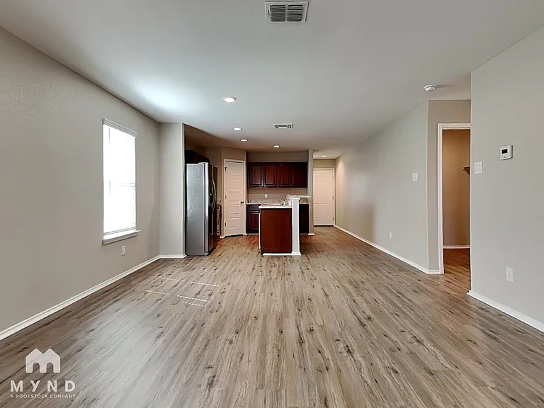 3910 Colemans Run — Photo 4