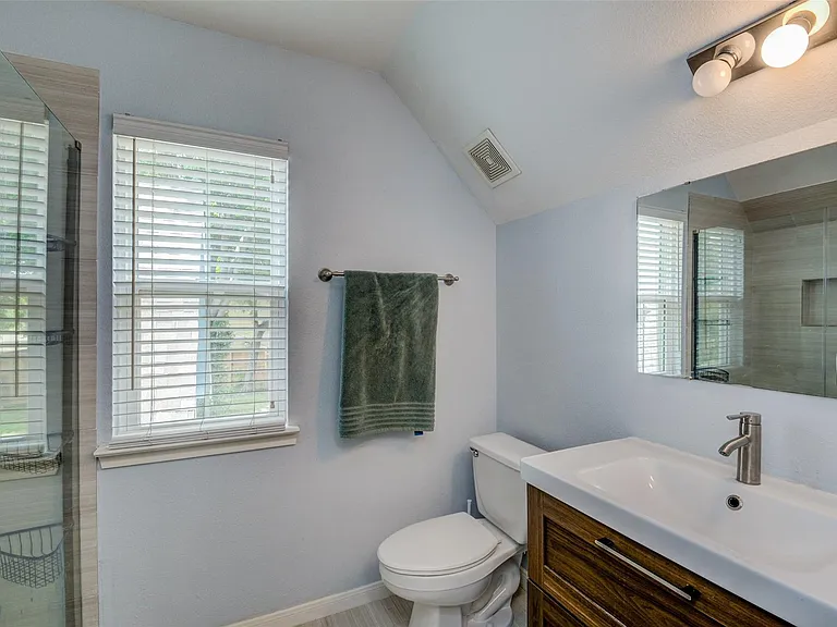 1310 Asbury St — Photo 20