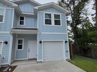 1030 McLaren Cir, Fort Walton Beach, FL 32547