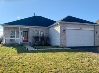 857 Eagle Dr, Aurora, IL 60506