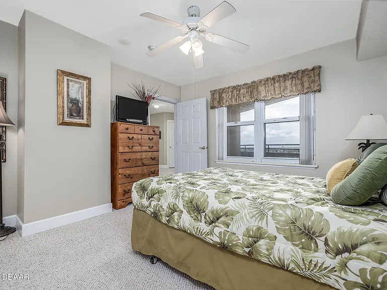 2055 Atlantic Ave #710 — Photo 24
