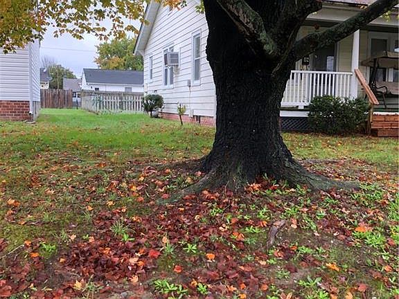 4th image of 74 N New Ave