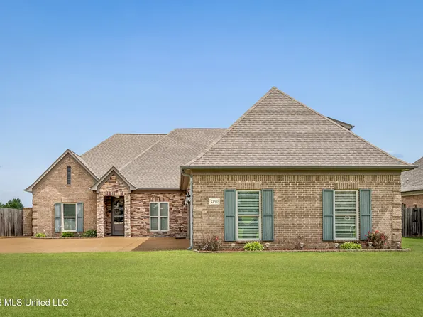 2190 Redbud Cv, Southaven, MS 38672