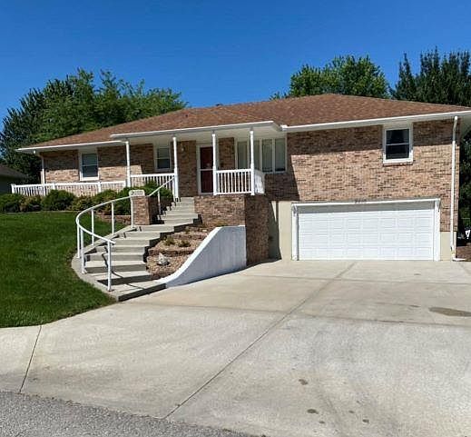 1st image of 2510 Country Club Dr