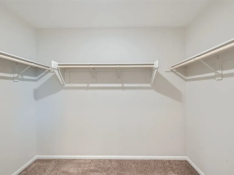 17 Pivot Ave — Photo 14