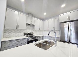 3727 214th St NW, Edmonton, AB T6M1S4