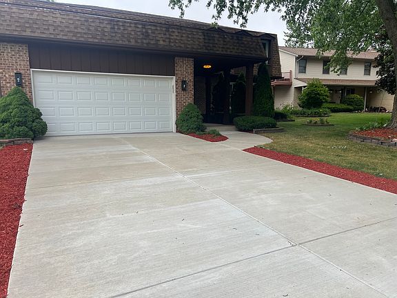 2nd image of 885 N Dovington Dr
