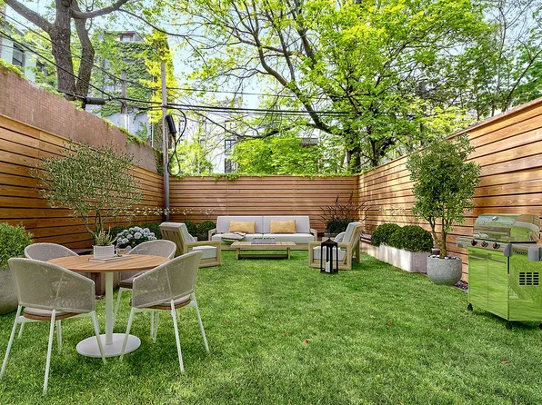 668 Nostrand Ave #1, Brooklyn, NY 11216