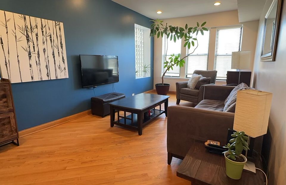 1st image of 1003 N Campbell Ave #3