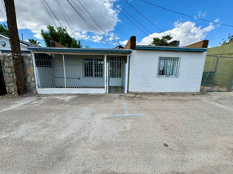 708 W Missouri Ave #B — Photo 12