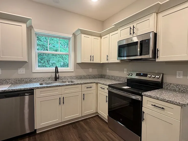 1711 Golf Club Ln — Photo 14