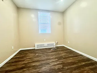 Rented by Papp Realty