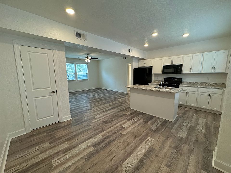 1st image of 1855 Riviera Pkwy Unit 1