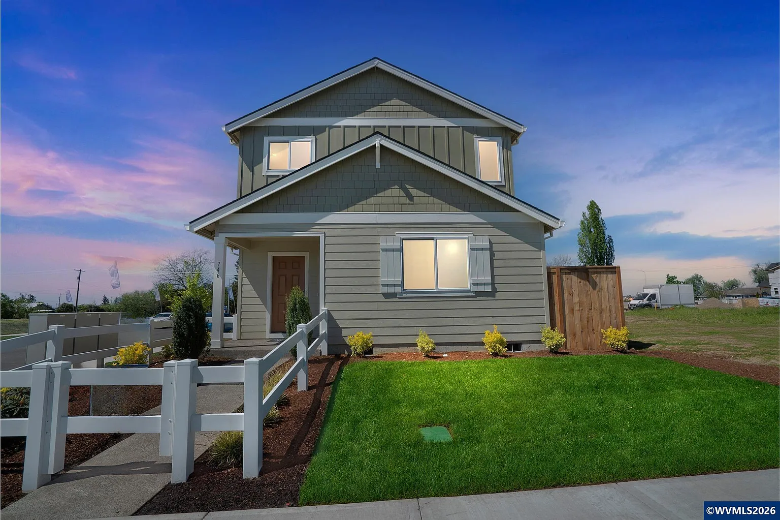 746 Merriott Ln photo 1