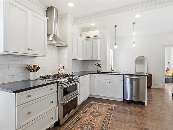 3rd image of 297 Merrimac St