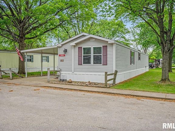 2nd image of 106 Hickory Dr