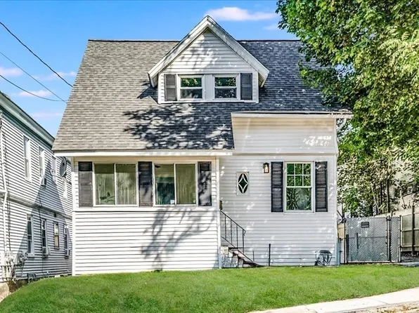 5 Magnolia St, Lawrence, MA 01841