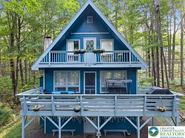 107 W Creek View Dr, Gouldsboro, PA 18424