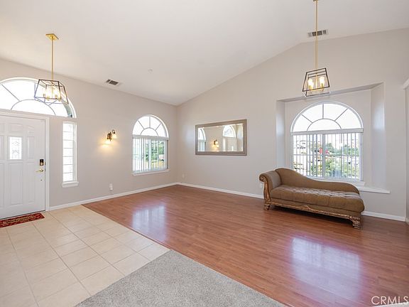 3rd image of 7084 Aster Rd