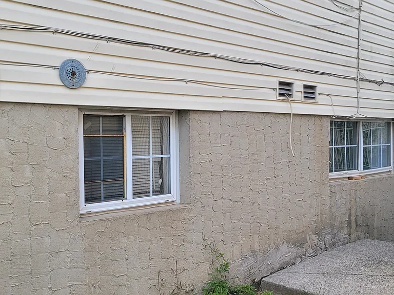 24 Harold St #1 — Photo 15