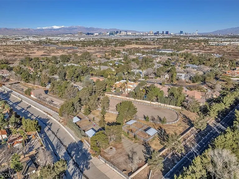 2868 Vista Del Sol Ave — Photo 69