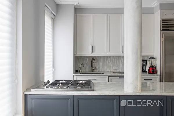 Sold by (Legacy) Elegran | media 5